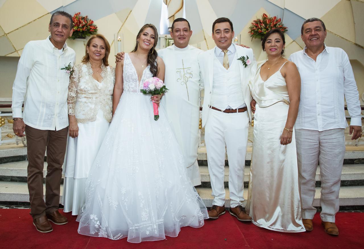 Gorky Muñoz, Luz Marina Trujillo, Tatiana Muñoz, Edison Rodríguez, Elcy Obregón y Reinel Rodríguez.